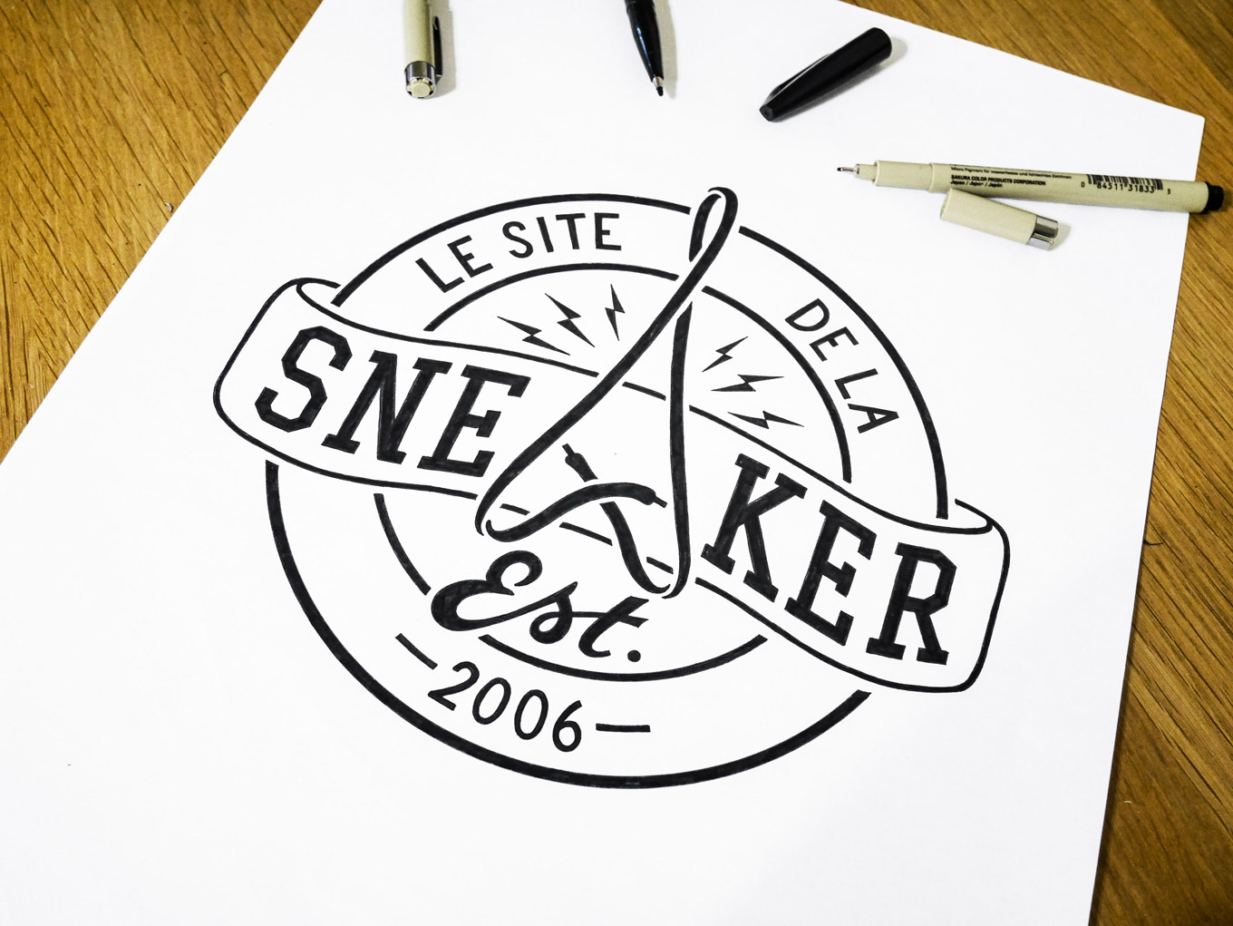florent-flowhynot-graphiste-illustrateur-typographe-le-site-de-la-sneaker