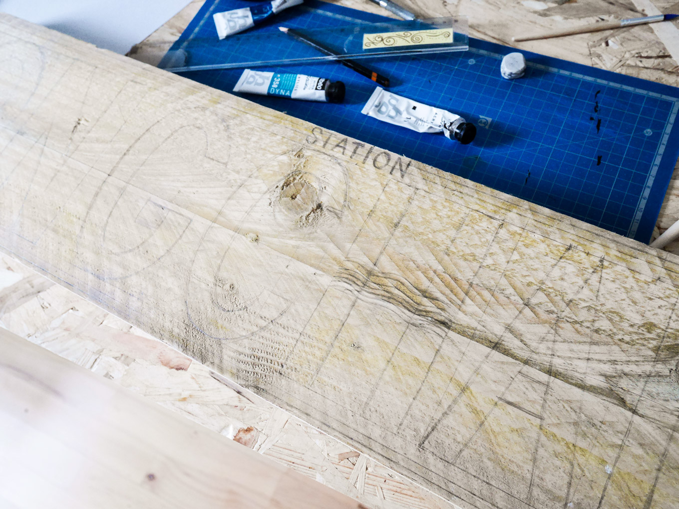 florent-beaufils-flowhynot-graphiste-typographe-sign-painting-longchamp